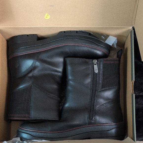 Timberland Women's Black Leather Combat Boots - Picture 14 of 15